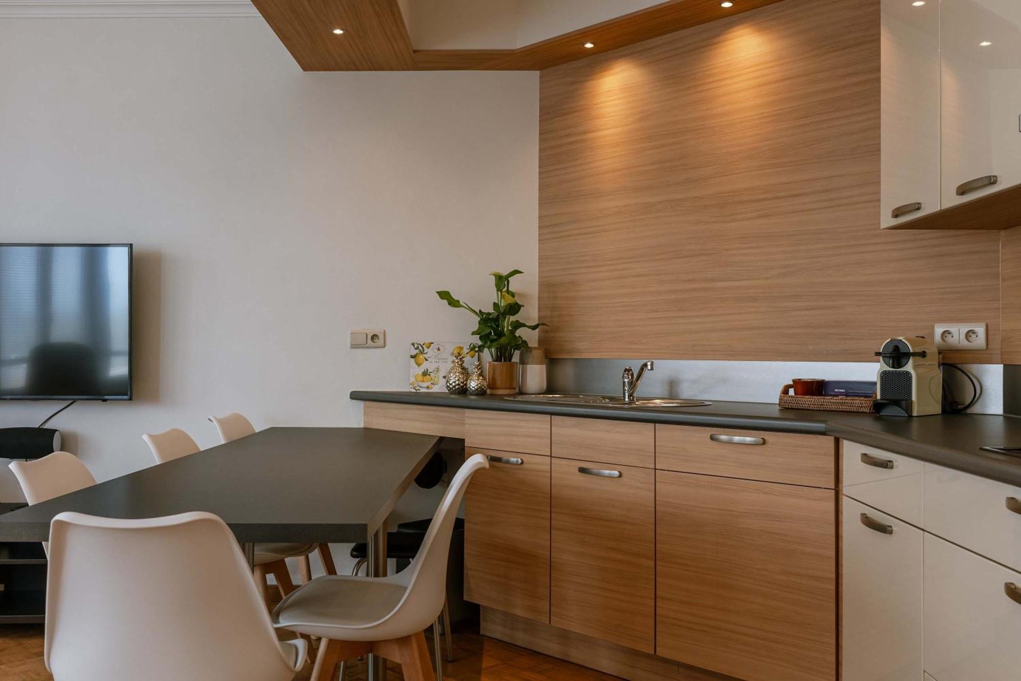 Appartement Light-filled With Lateral Sea View *